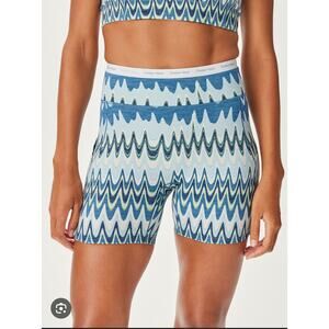 Outdoor Voices Thrive 5" Short